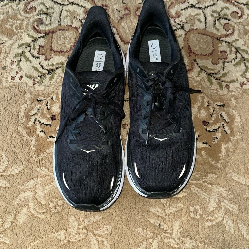 Hoka Black women’s 9.5 sneakers